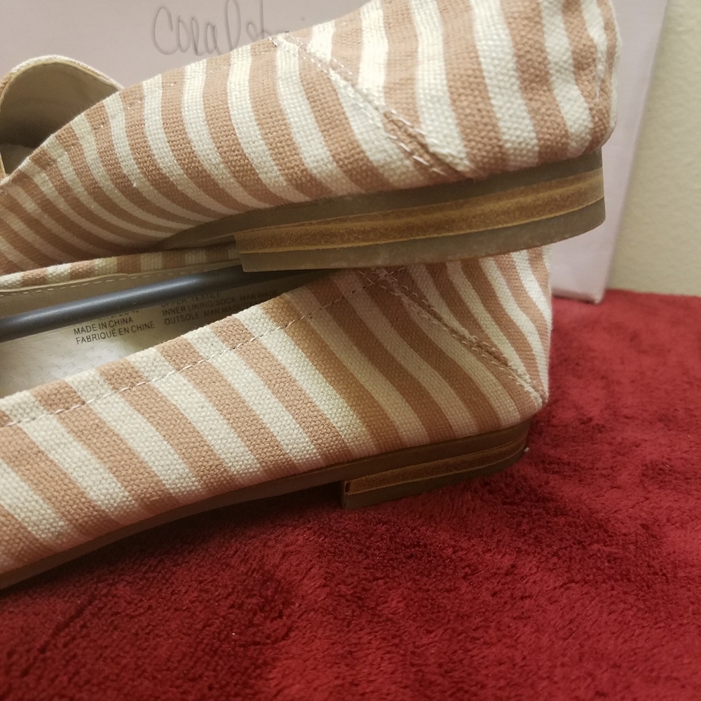 Shoes - Picture 4 of 4